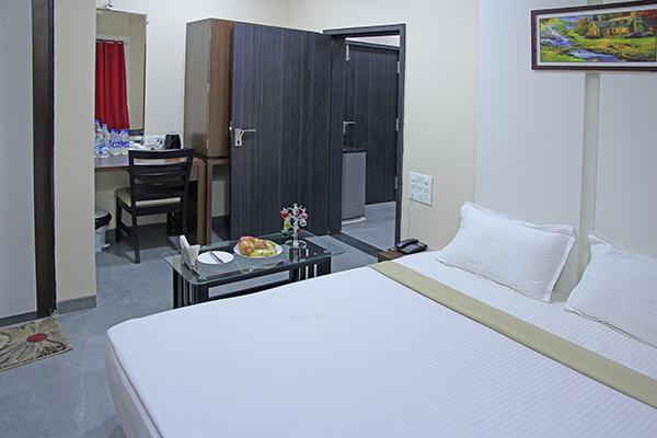Hotel Yash Executive